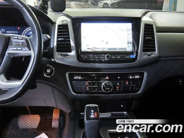 KG_Mobility_Ssangyong Rexton 2023 — фото 11