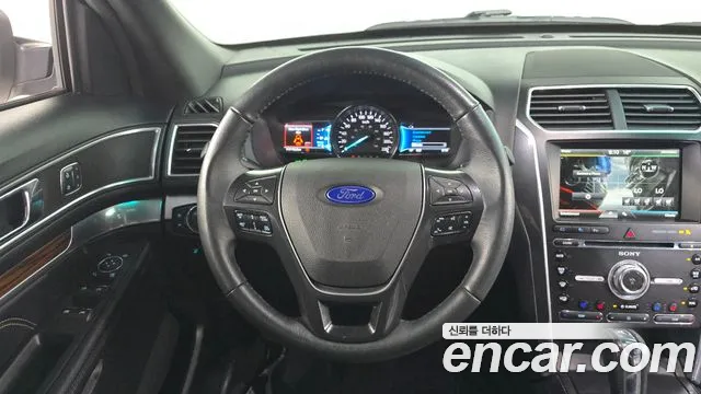 Ford Explorer 2016 — фото 13