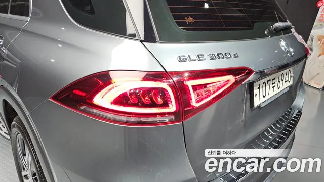 Mercedes-Benz GLE-Class 2020 — фото 9