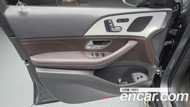 Mercedes-Benz GLE-Class 2020 — фото 14