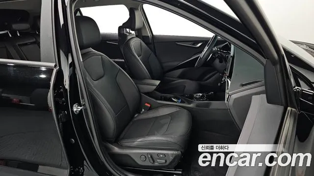 Kia Niro 2024 — фото 17