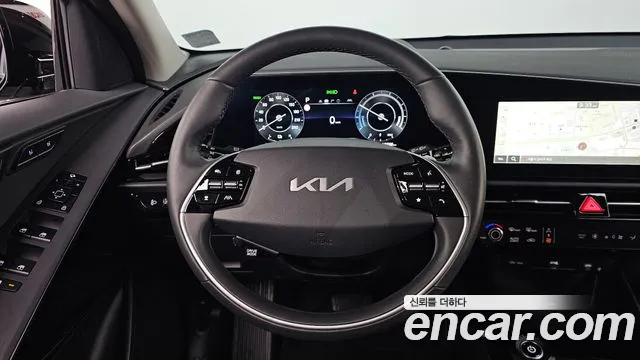 Kia Niro 2024 — фото 19