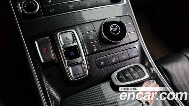 Hyundai Santafe 2021 — фото 12
