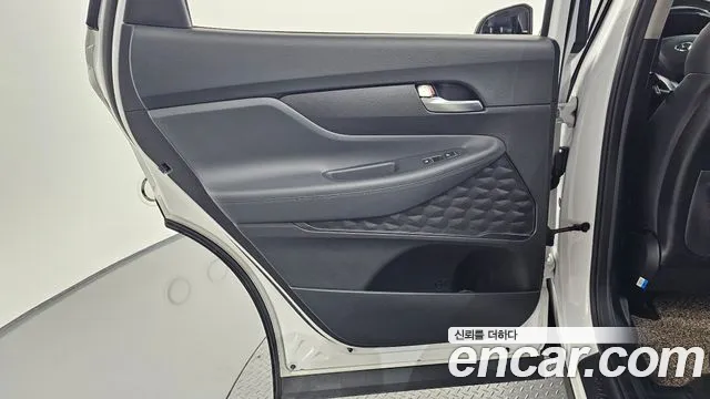 Hyundai Santafe 2021 — фото 15