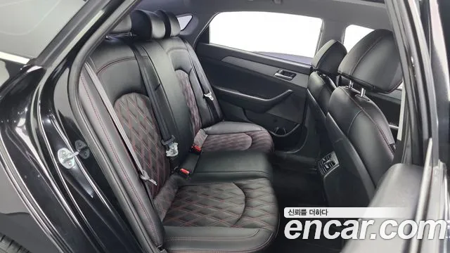 Hyundai Sonata 2019 — фото 17