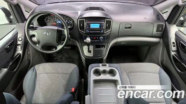 Hyundai Starex 2018 — фото 10