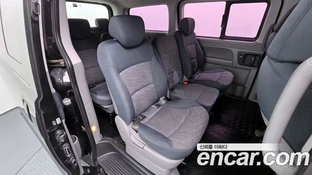 Hyundai Starex 2018 — фото 17