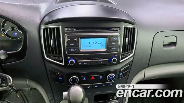 Hyundai Starex 2018 — фото 20