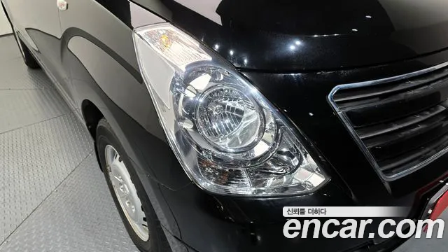 Hyundai Starex 2018 — фото 8