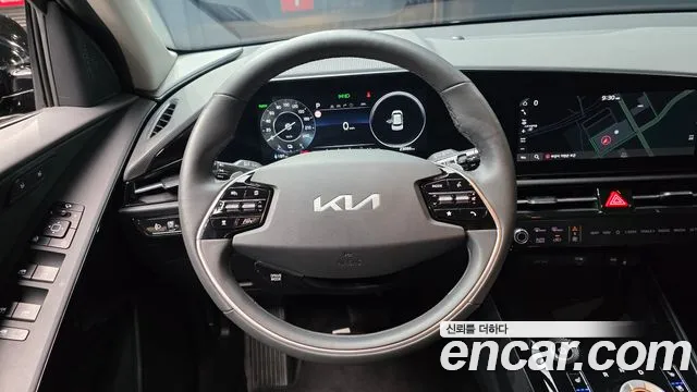 Kia Niro 2024 — фото 19