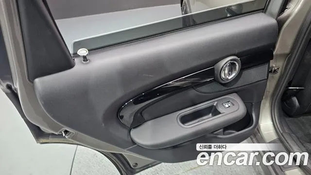 Mini Clubman 2021 — фото 14