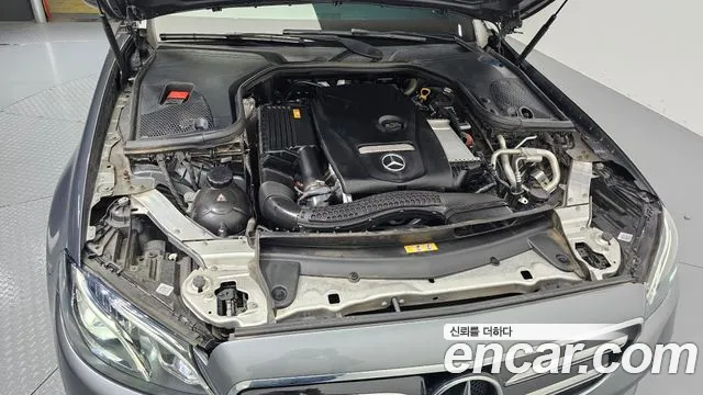 Mercedes-Benz E-Class 2020 — фото 6