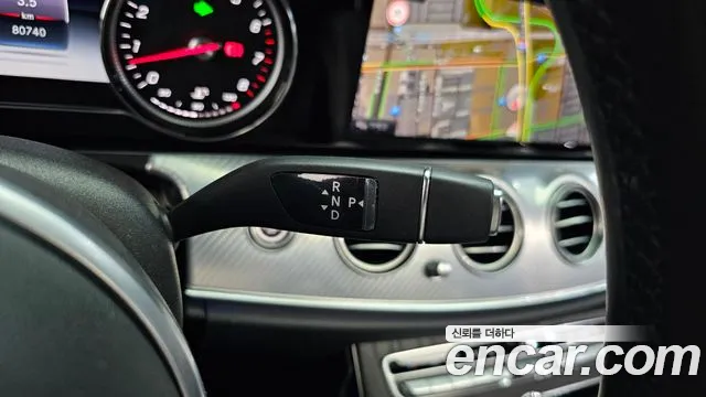 Mercedes-Benz E-Class 2020 — фото 12