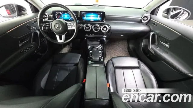 Mercedes-Benz A-Class 2020 — фото 10