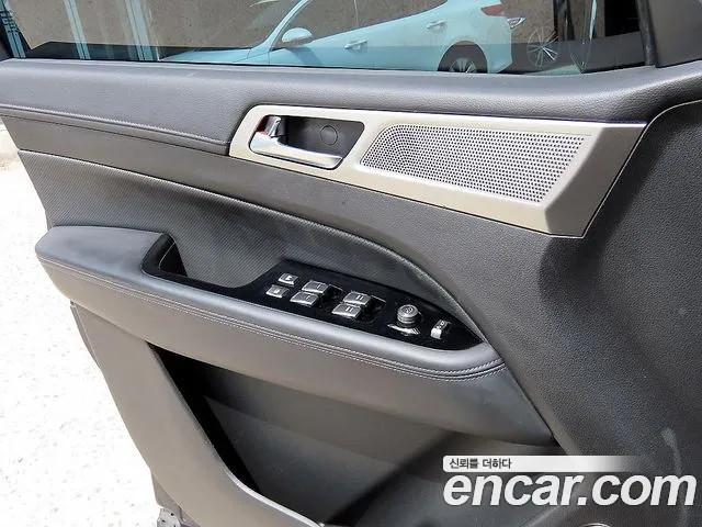 KG_Mobility_Ssangyong Rexton 2019 — фото 11