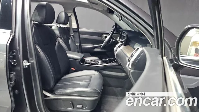 Kia Sorento 2023 — фото 17
