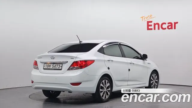 Hyundai Accent 2014 — фото 2