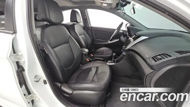 Hyundai Accent 2014 — фото 16