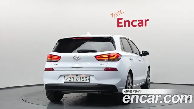 Hyundai i30 2017 — фото 4