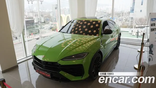 Lamborghini Urus 2026 — фото 1