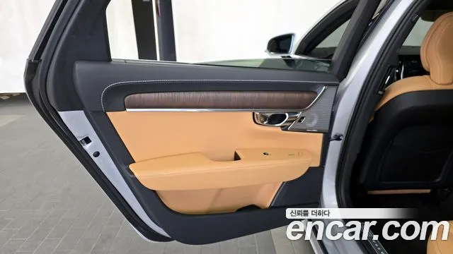 Volvo S90 2022 — фото 15