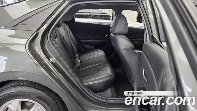 Hyundai AVANTE 2021 — фото 18