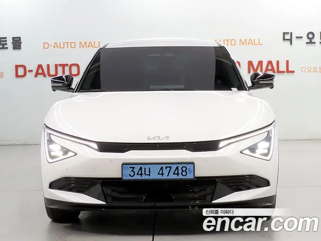 Kia EV6 2025 — фото 1