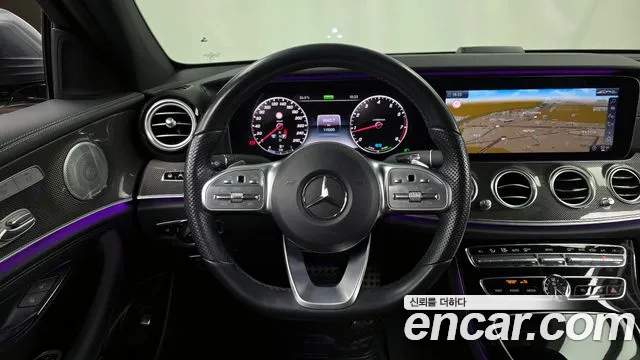 Mercedes-Benz E-Class 2019 — фото 13