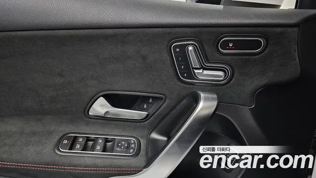 Mercedes-Benz A-Class 2021 — фото 13