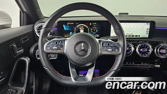 Mercedes-Benz A-Class 2021 — фото 15
