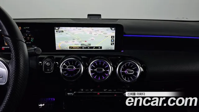 Mercedes-Benz A-Class 2021 — фото 16