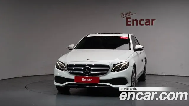 Mercedes-Benz E-Class 2017 — фото 2