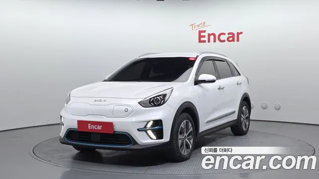 Kia Niro 2022 — фото 1