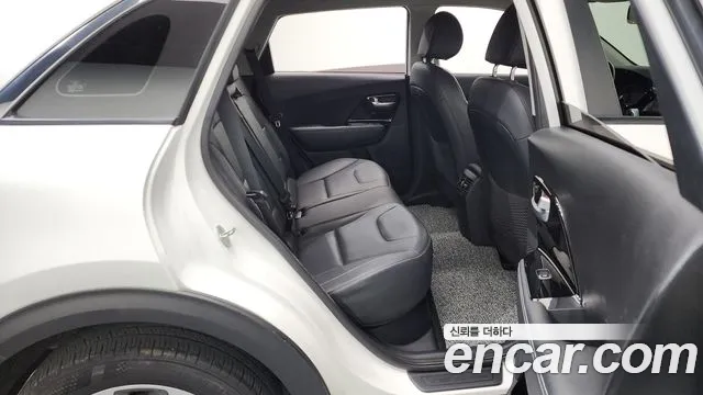 Kia Niro 2022 — фото 17