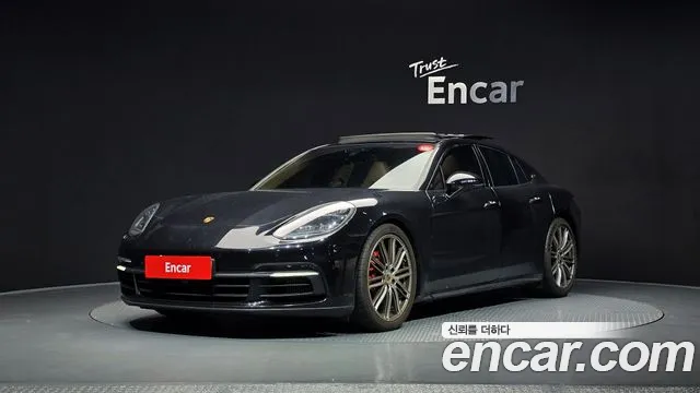 Porsche Panamera 2018 — фото 1