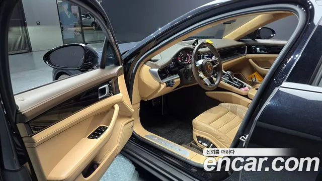 Porsche Panamera 2018 — фото 13