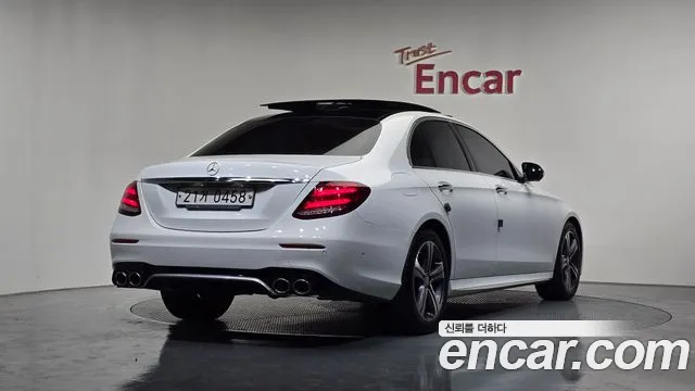 Mercedes-Benz E-Class 2017 — фото 2