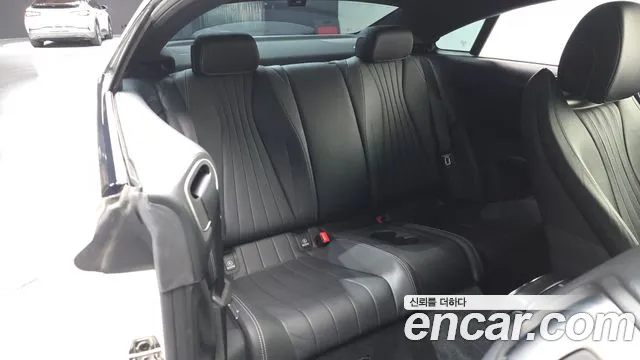 Mercedes-Benz E-Class 2020 — фото 17