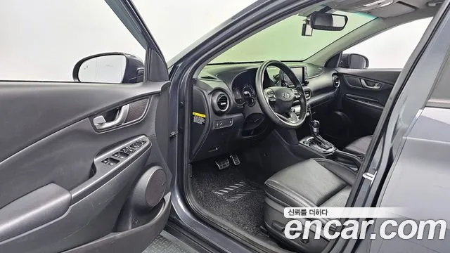 Hyundai Kona 2018 — фото 13