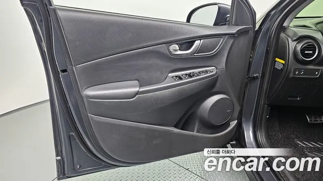 Hyundai Kona 2018 — фото 14