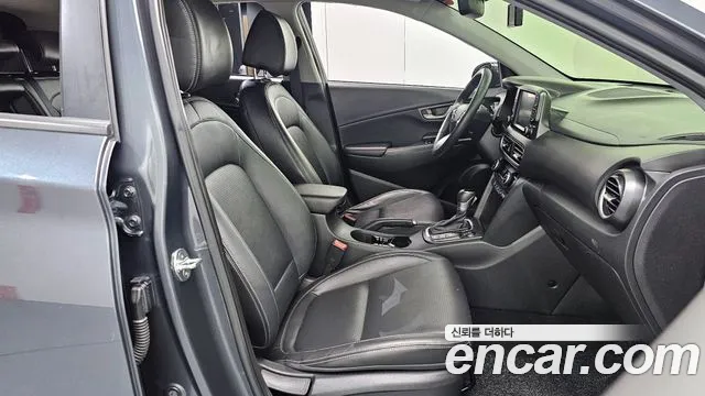 Hyundai Kona 2018 — фото 16