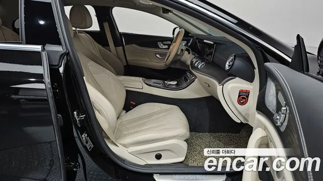Mercedes-Benz CLS-Class 2023 — фото 16