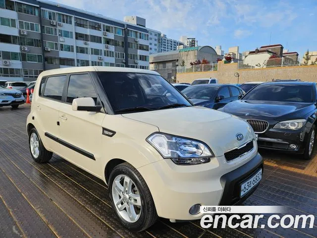 Kia Soul 2011 — фото 2