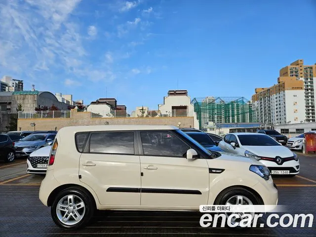 Kia Soul 2011 — фото 3