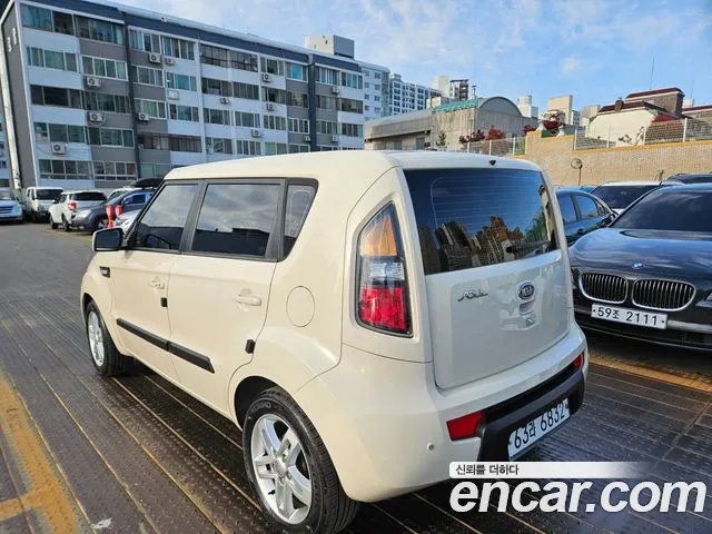 Kia Soul 2011 — фото 6