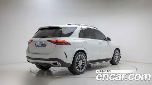 Mercedes-Benz GLE-Class 2025 — фото 2