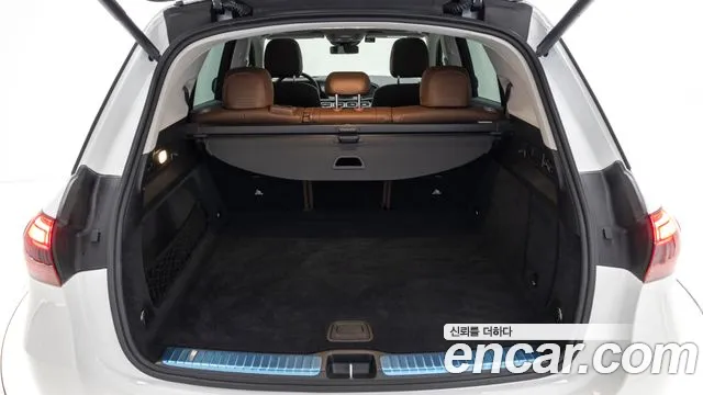 Mercedes-Benz GLE-Class 2025 — фото 11