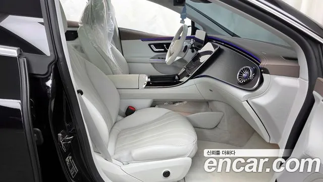 Mercedes-Benz EQE 2024 — фото 11