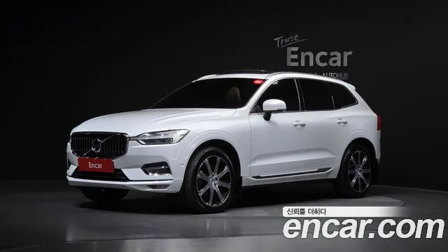 Volvo XC60 2018 — фото 1