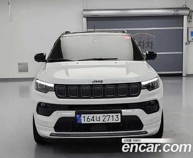 Jeep Compass 2022 — фото 2